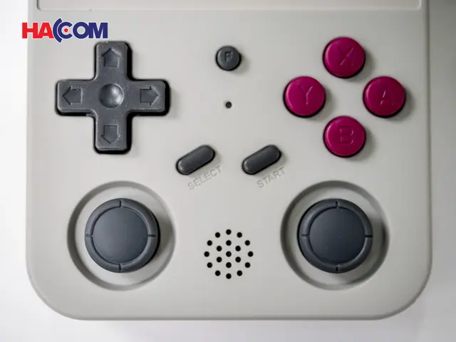 72122_may_choi_game_cam_tay_anbernic_rg353v_mau_xam_008.JPG 10