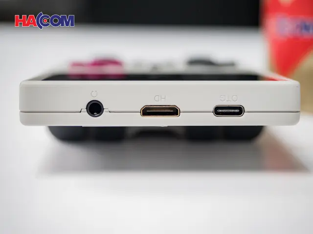 72122_may_choi_game_cam_tay_anbernic_rg353v_mau_xam_009.JPG 11