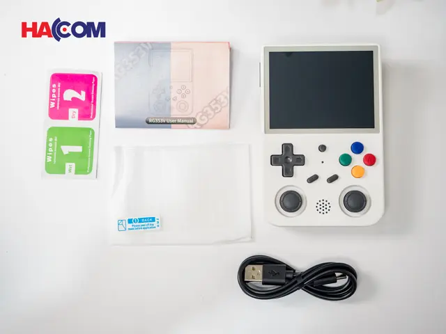 72123_may_choi_game_cam_tay_anbernic_rg353v_mau_trang_004.JPG 7