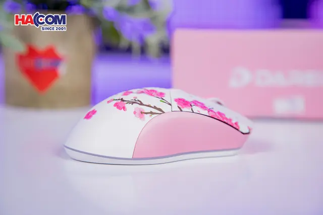 72709_chuot_gaming_khong_day_dareu_em901x_pink_led_rgb_06.JPG 6