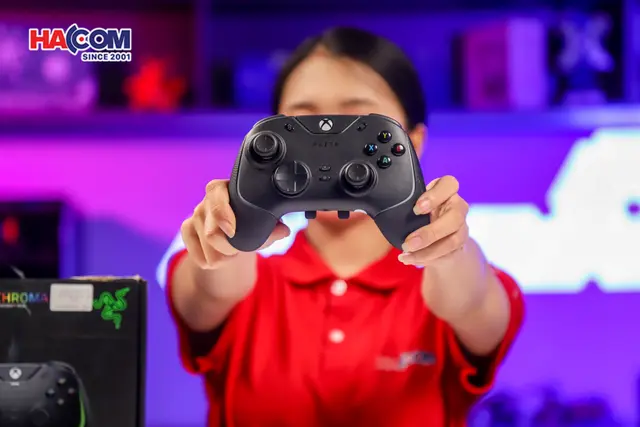 85511_tay_cam_choi_game_razer_wolverine_v2_chroma_mau_den_cu_dep_full_box_gach_serial_04.JPG 6