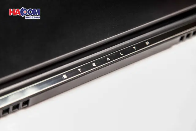 87888_laptop_msi_stealth_a16_ai_a3xvgg_208vn_04.JPG 8