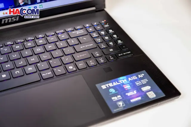 87888_laptop_msi_stealth_a16_ai_a3xvgg_208vn_08.JPG 12