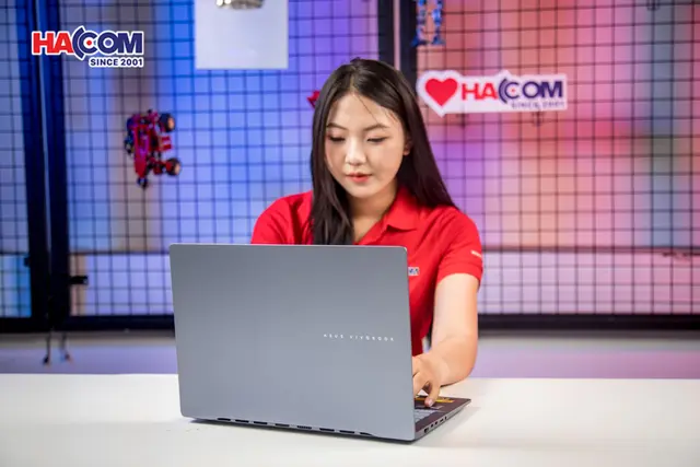 88567_laptop_asus_vivobook_s5406sa_pp059ws_ultra_7_258v_03.JPG 12
