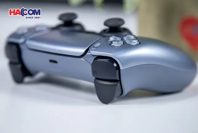 80677_tay_cam_choi_game_sony_ps5_dualsense_sterling_silver_09.JPG 12