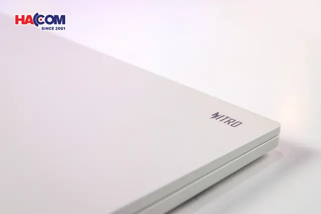 90816_laptop_acer_gaming_nitro_lite_nl16_71g_71uj_nh_d59sv_002_09.JPG 19