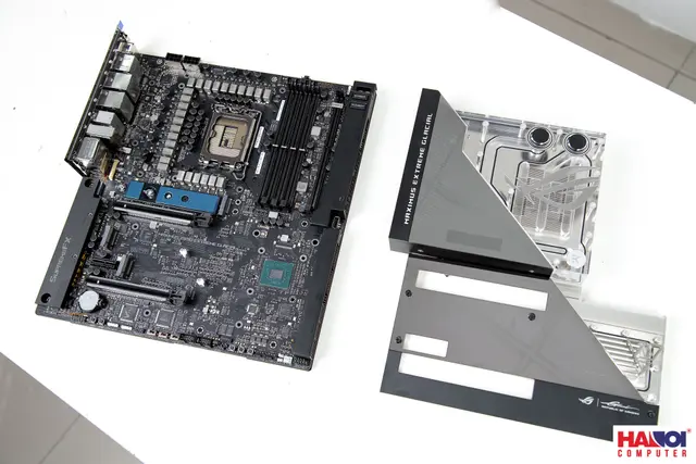92308_mainboard_asus_rog_maximus_z690_extreme_glacial_intel_z690_socket_1700_atx_4_khe_ram_ddr5_6.JPG 5