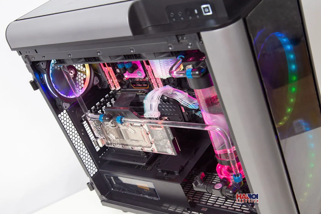 45416_modding_pc_thermaltake_level_20_gt_ht_37_translucent_2.jpg 1