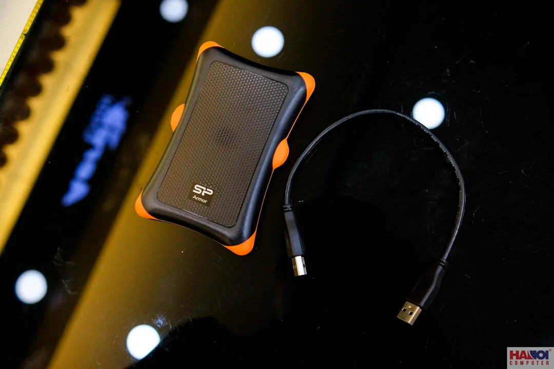 48913_o_cung_di_dong_hdd_ext_usb30_silicon_power_armor_a30_2tb_black_22.JPG 2