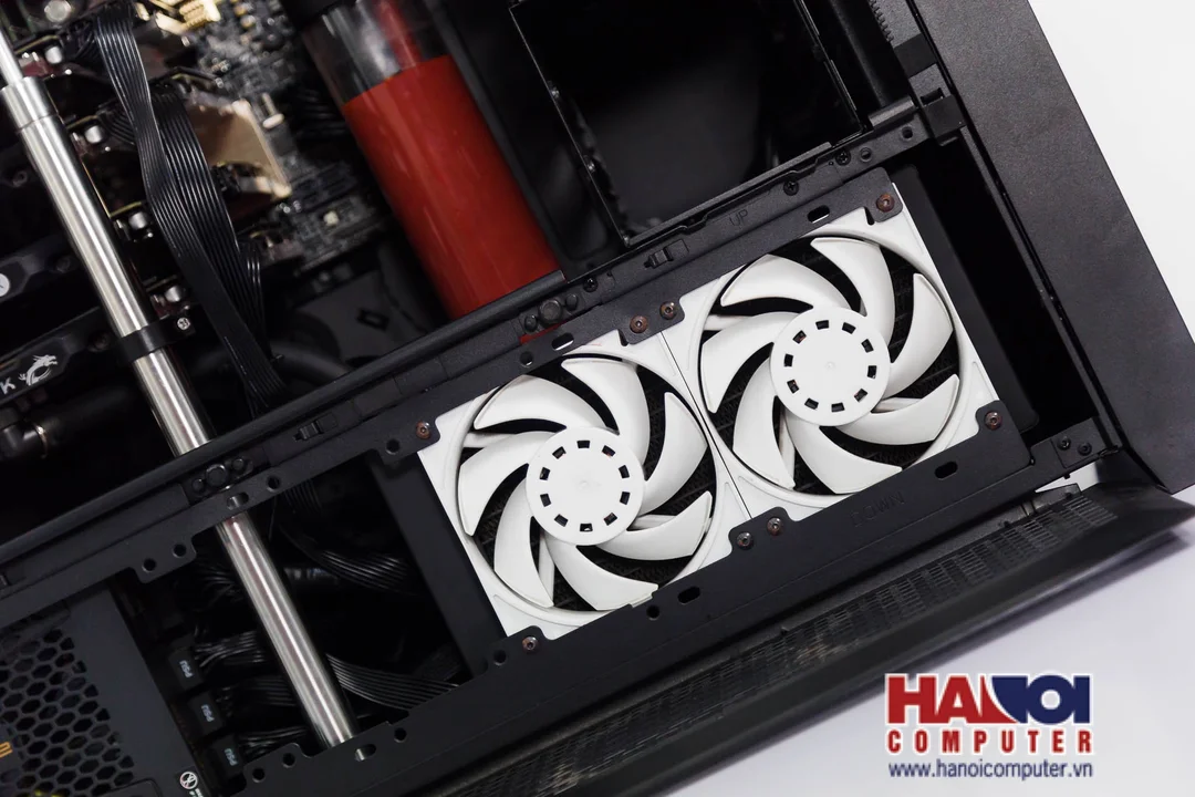 41667_modding_pc_900d_st_01_2.jpg 1