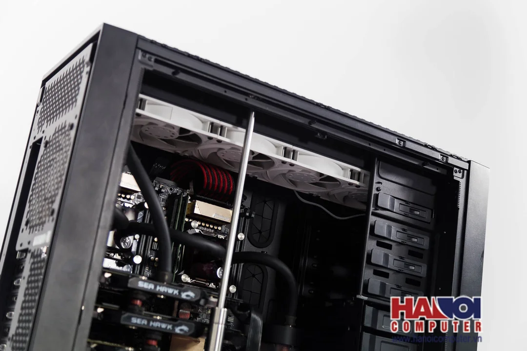 41667_modding_pc_900d_st_01_3.jpg 2