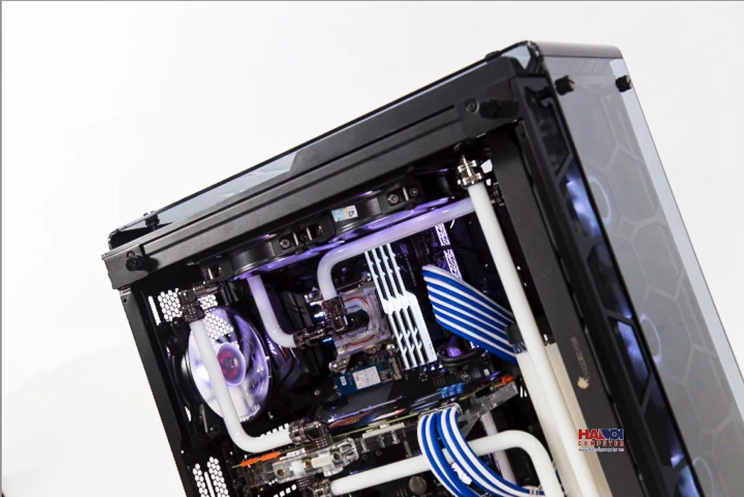 43690_modding_pc_corsair_570x_ht_25_3.jpg 2