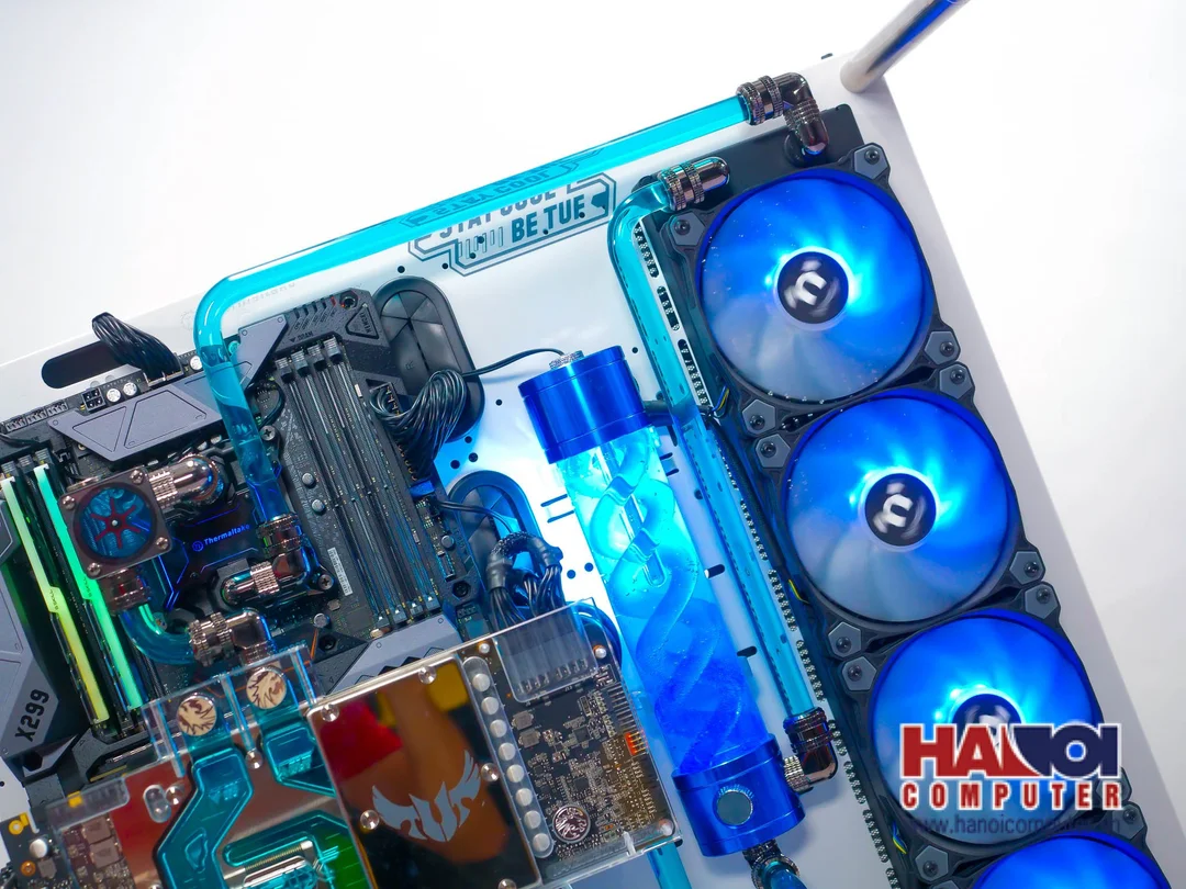 43807_modding_pc_thermaltake_core_p5_ht_28_2.jpg 1