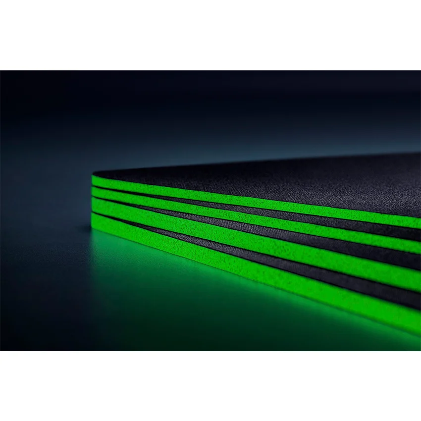 54982_ban_di_chuot_razer_gigantus_v2_rz02_03330500_r3m1_0003_4.jpg 3