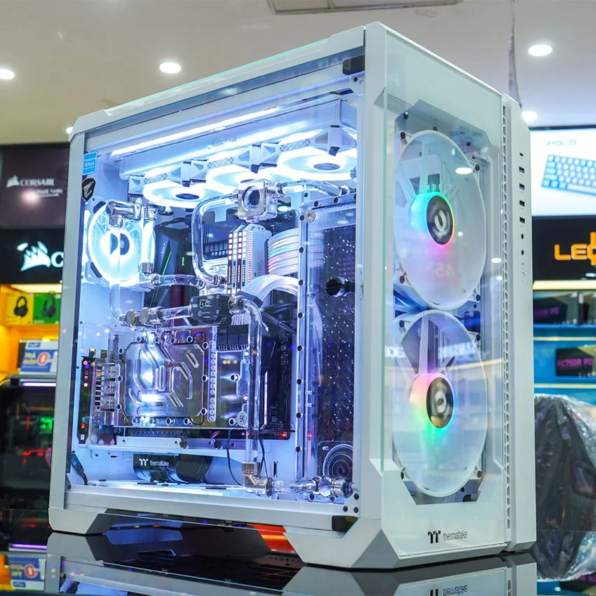 57668_thermaltake_view_51_snow_edition_ht_72_1_0007_thermaltake_view_51_snow_edition_ht_72__3_.jpg 1
