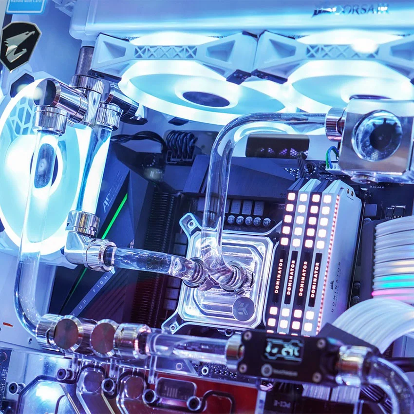 57668_thermaltake_view_51_snow_edition_ht_72_1_0006_thermaltake_view_51_snow_edition_ht_72__4_.jpg 2