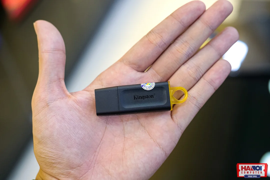 58000_usb_kingston_128gb_datatraveler_exodia_dtx_128gb_22.jpg 3