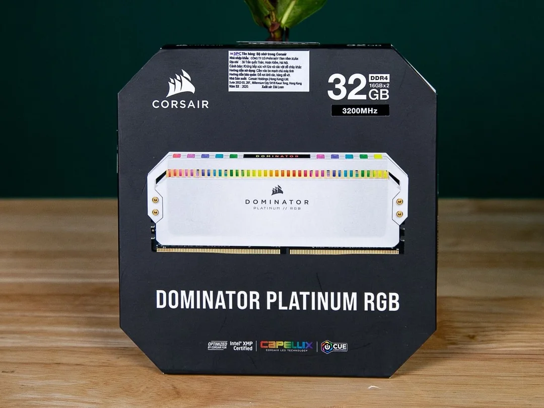 59335_ram_desktop_corsair_dominator_platinum_white_rgb_cmt32gx4m2e3200c16w_11.jpg 3