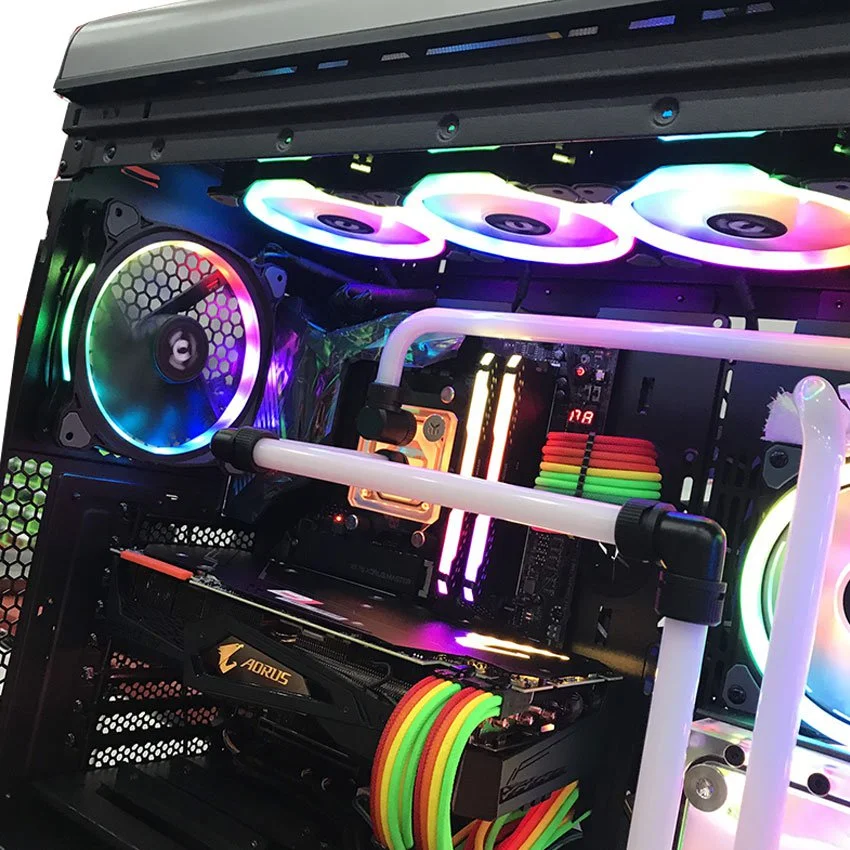 51127_thermaltake_level_20_gt_modding_4.jpg 3
