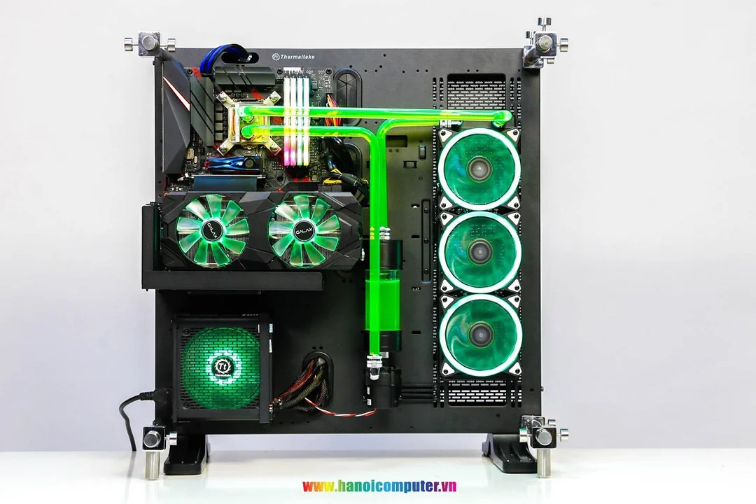 51217_pc_modding_core_p5_2.jpg 1