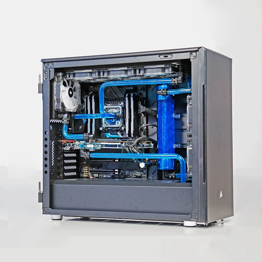51497_pc_modding_corsair678c.jpg 0