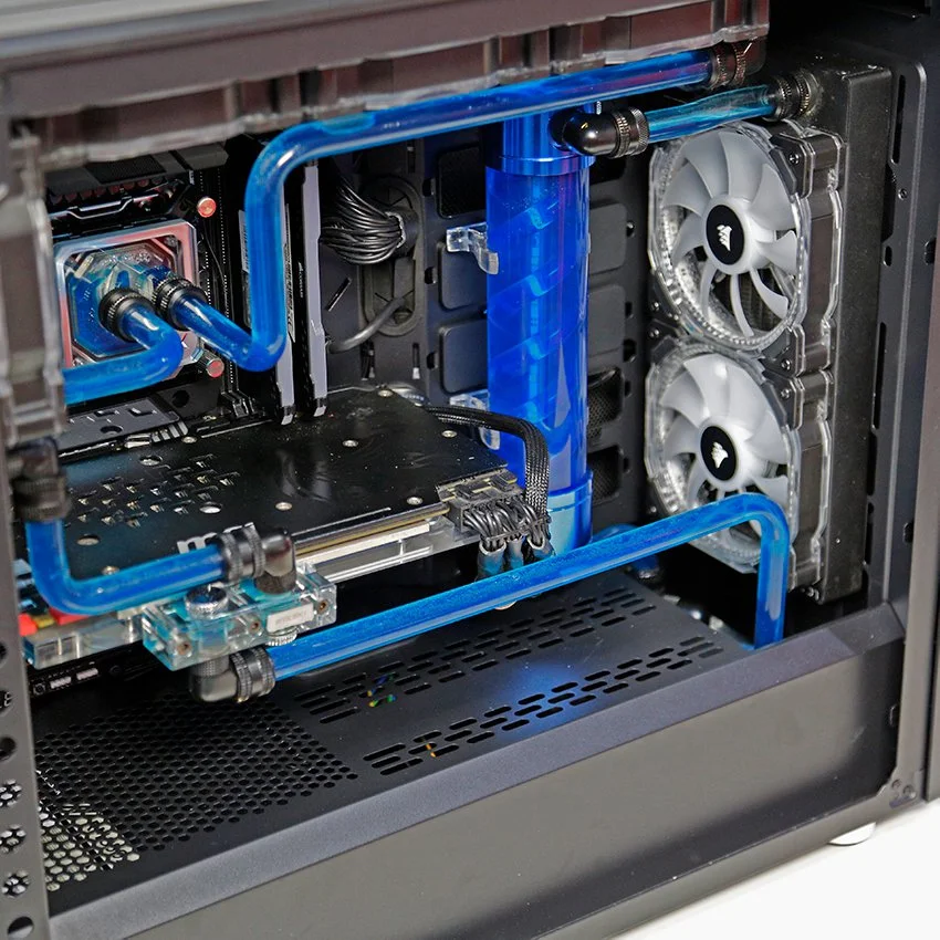 51497_pc_modding_corsair678c_1.jpg 1