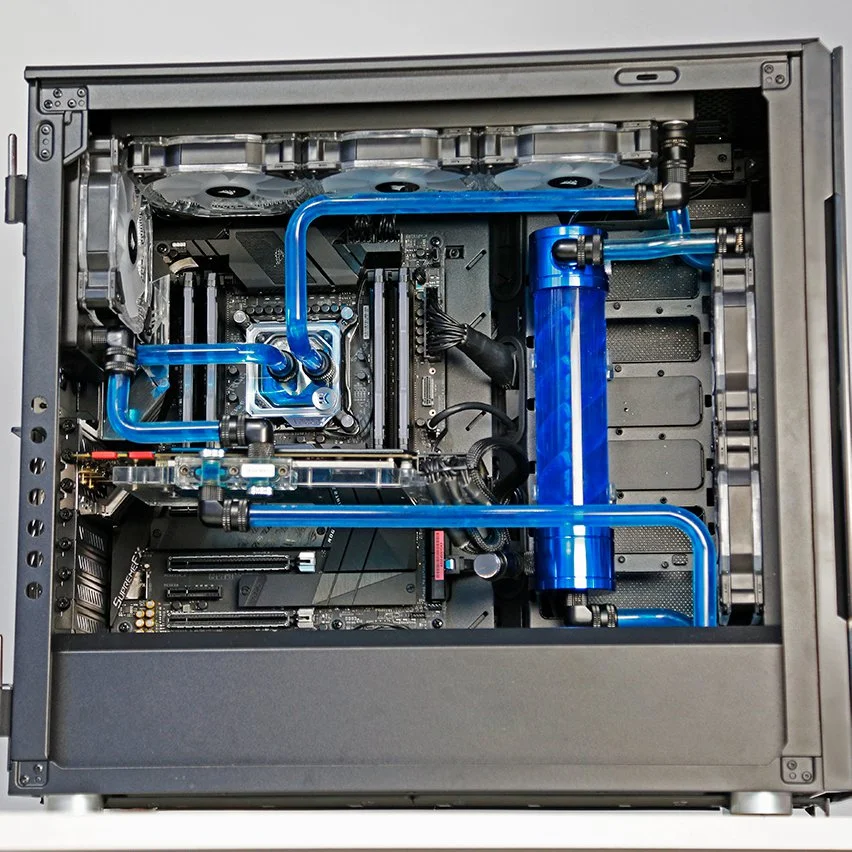 51497_pc_modding_corsair678c_3.jpg 3