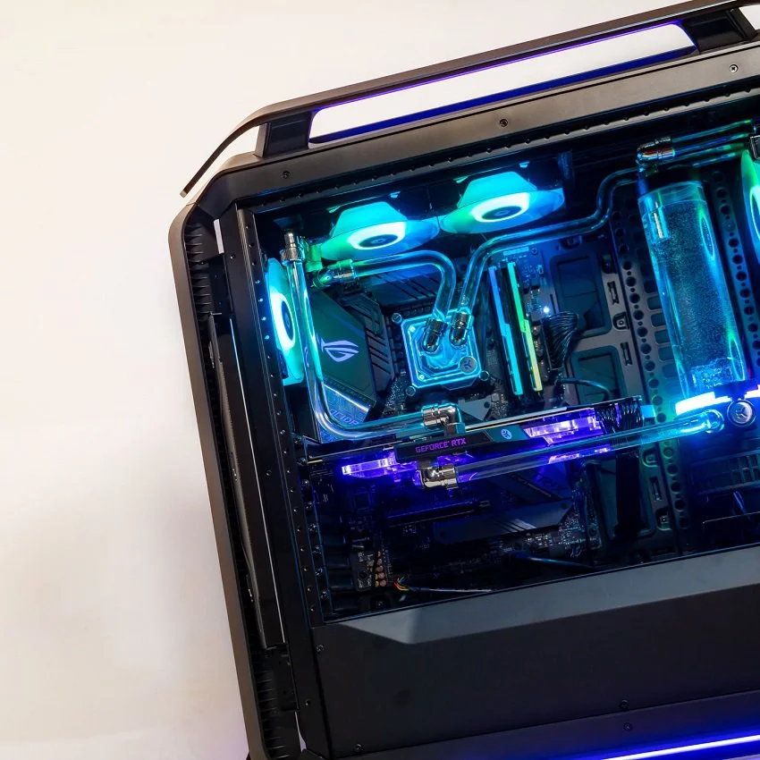 51613_coolermaster_c700p_black_watercooling_4.jpg 2