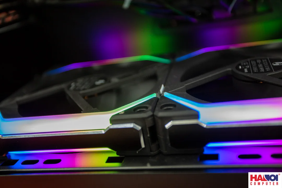 65506_lianli_sl140_black2.jpg 2