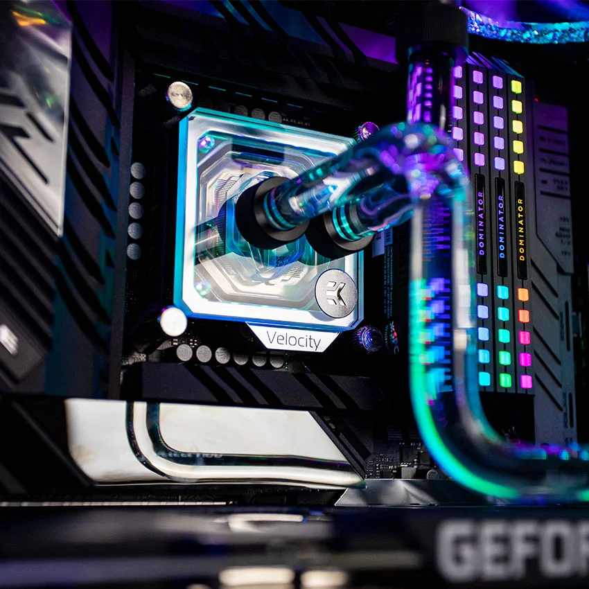 60318_cooler_master_cosmos_c700m_watercooling__3_.jpg 3