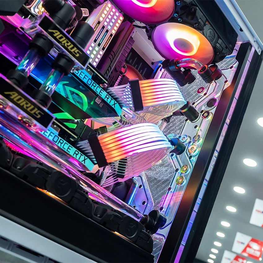 60345_lian_li_o11_xl_ek_watercooling__3_.jpg 1