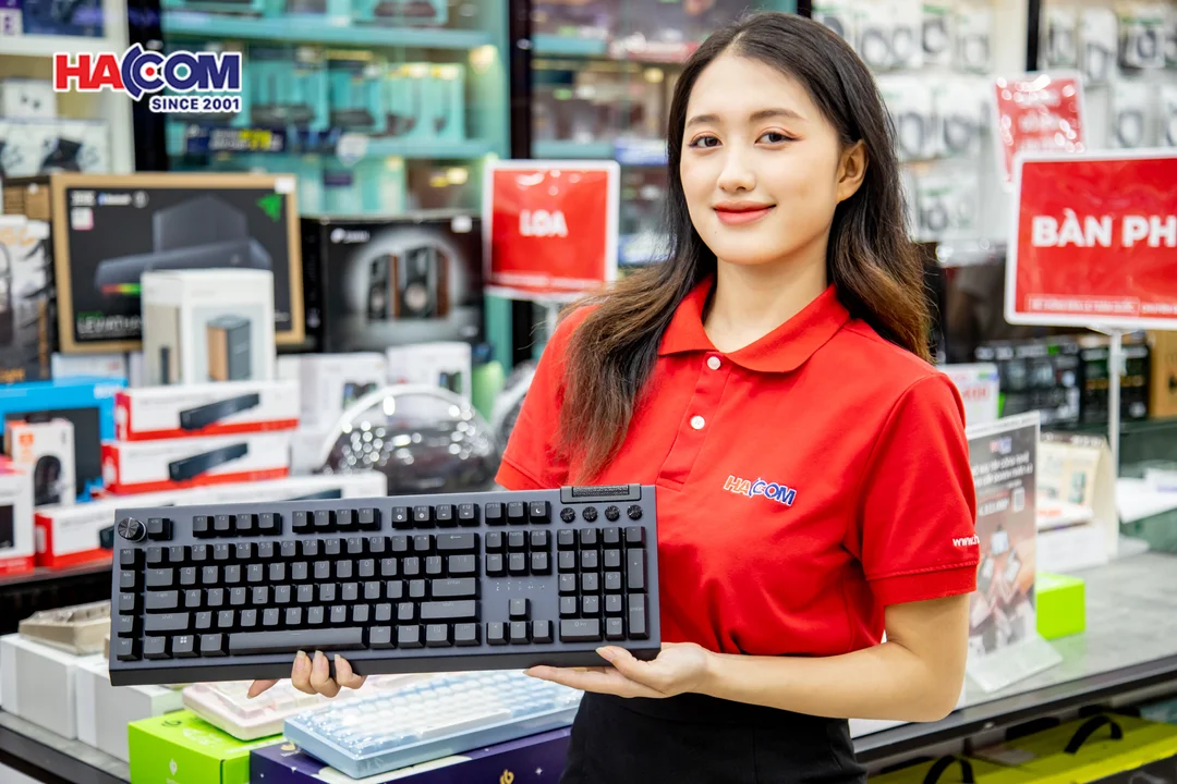 74514_ban_phim_co_gaming_co_day_razer_blackwidow_v4_pro_yellow_switch_rz03_04681800_r3m1_01.JPG 2