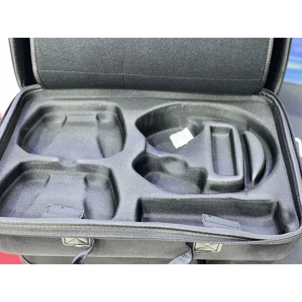 75582_vali_du_lich_platinum_century_dung_may_ps5_o_dia_digital_travel_case_mau_xam_3.jpg 2