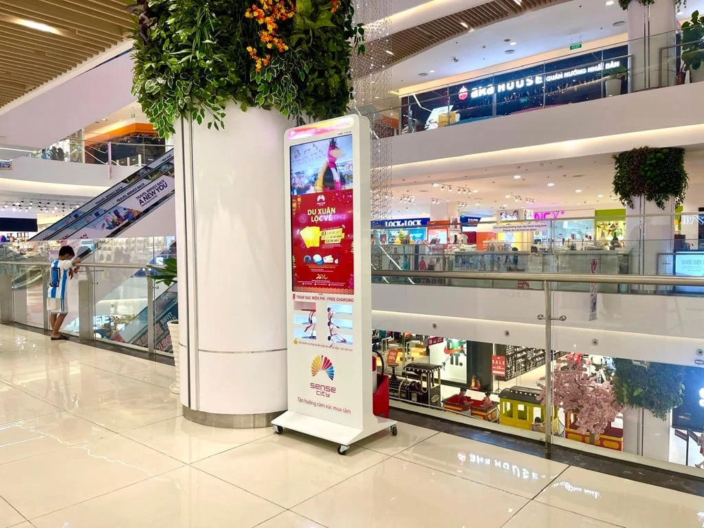 71526_may_kiosk_comq_q_kiosk_65a_pbc_65__5_.jpg 1