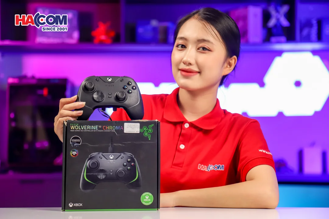 85511_tay_cam_choi_game_razer_wolverine_v2_chroma_mau_den_cu_dep_full_box_gach_serial_01.JPG 3
