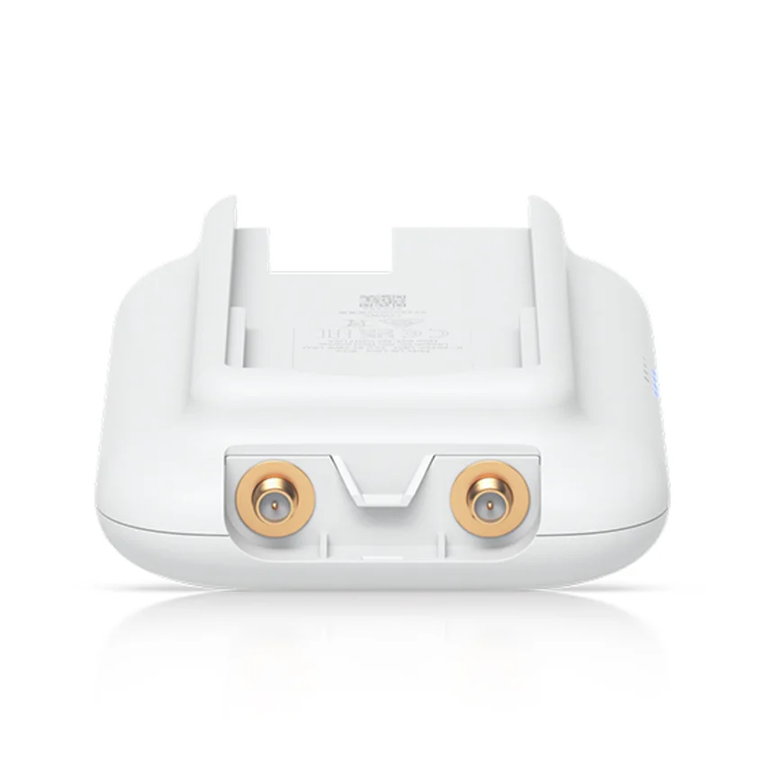 87371_bo_phat_wifi_5_unifi_swiss_army_knife_uk_ultra_0001_layer_8.jpg 2