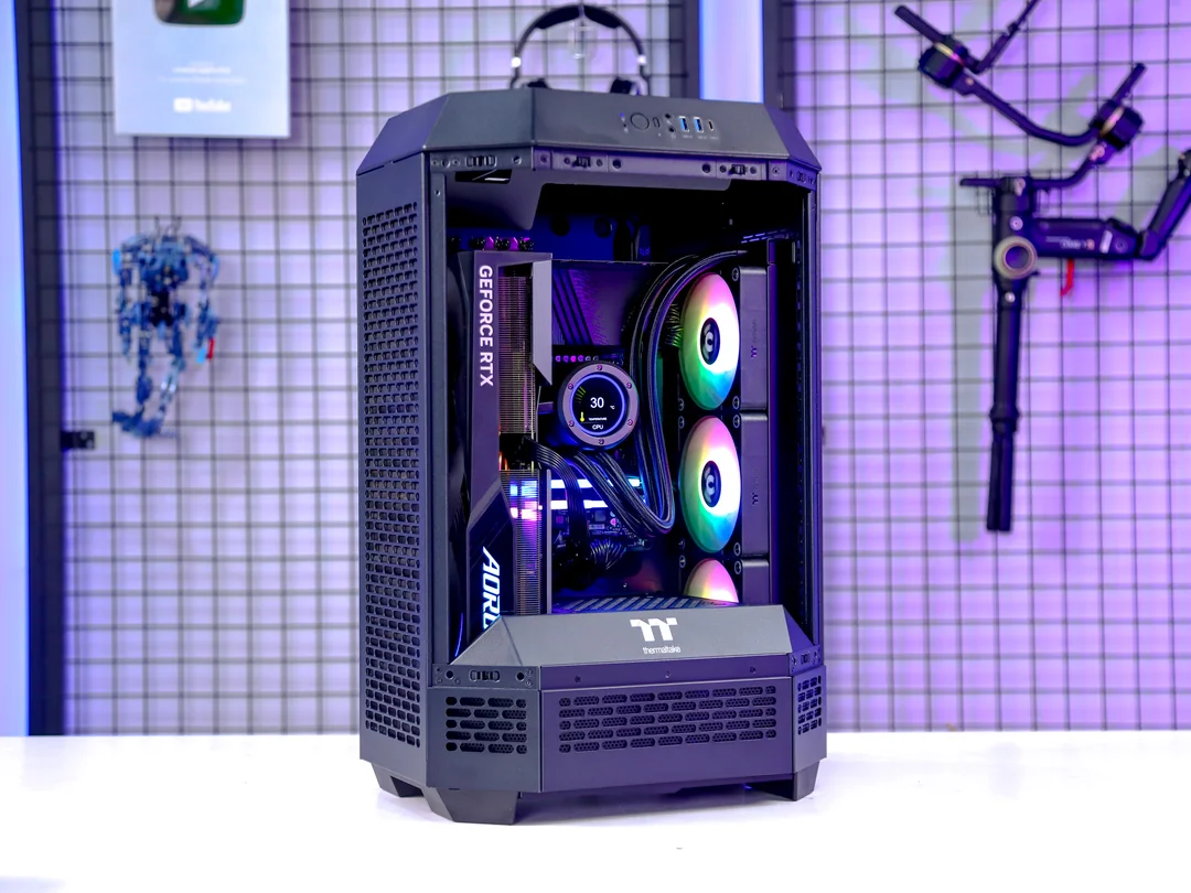 82359_hacom_x_thermaltake_apollo_i11_i7_14700k_z790_32g_ram_rtx_4070_ti_1050wx__6_.jpg 1