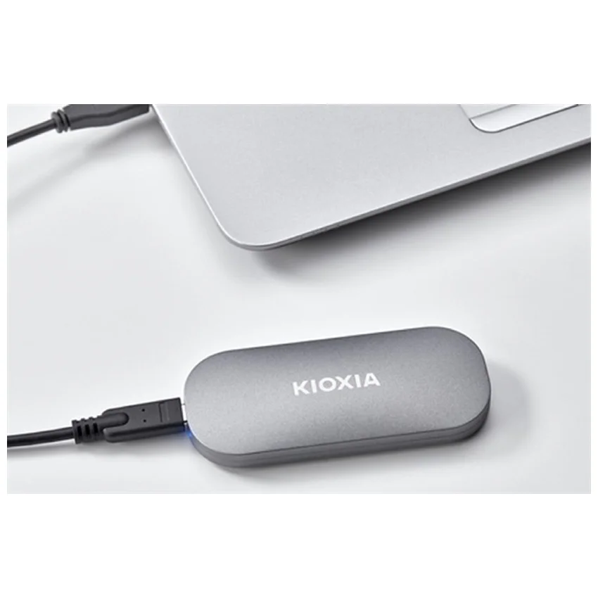 90130_o_cung_di_dong_ssd_500gb_kioxia_exceria_plus_portable_usb_3_2_gen_2_doc_1050mb_ghi_1000mb_lxd10s500gg8_0000_layer_3.jpg 1