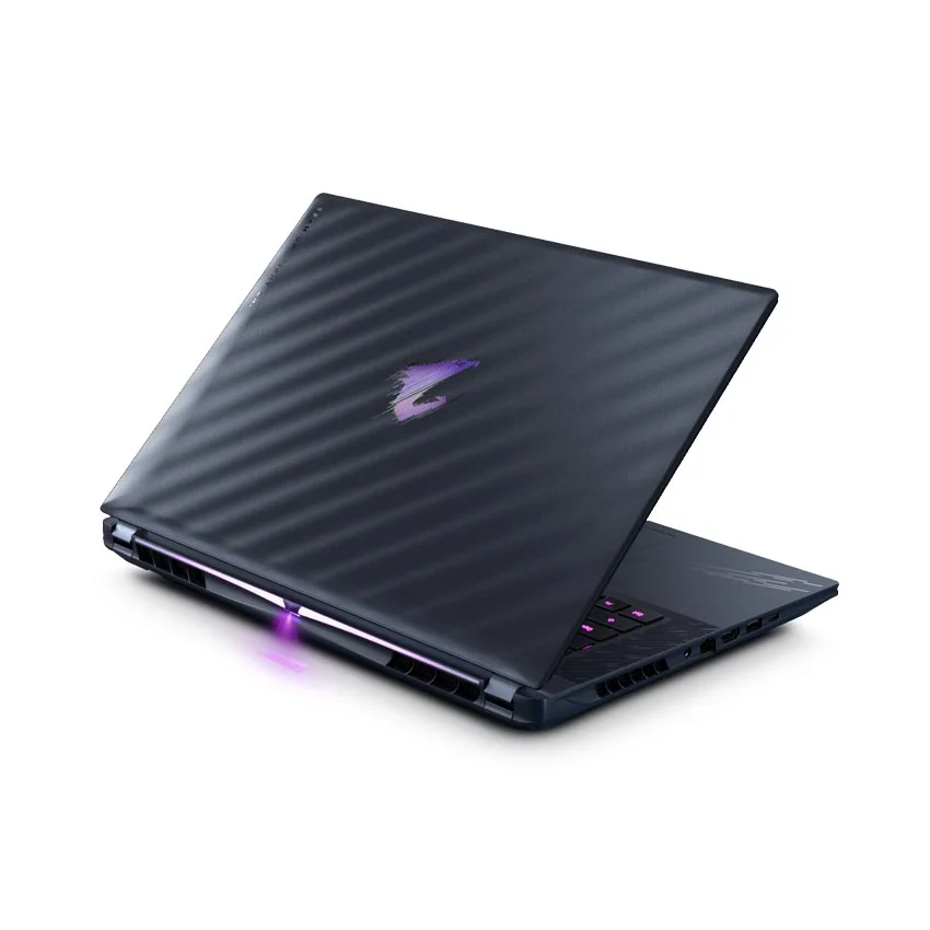 90370_laptop_gigabyte_gaming_aorus_master_16_byh_c5vne64sh_0006_layer_4.jpg 2