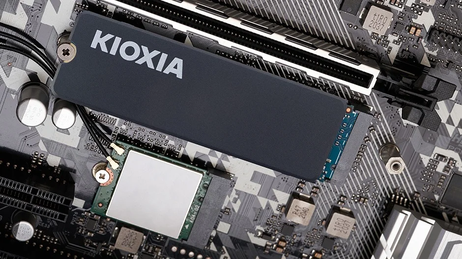 91713_exceria_heatsink_motherboard_gallery.jpg 2