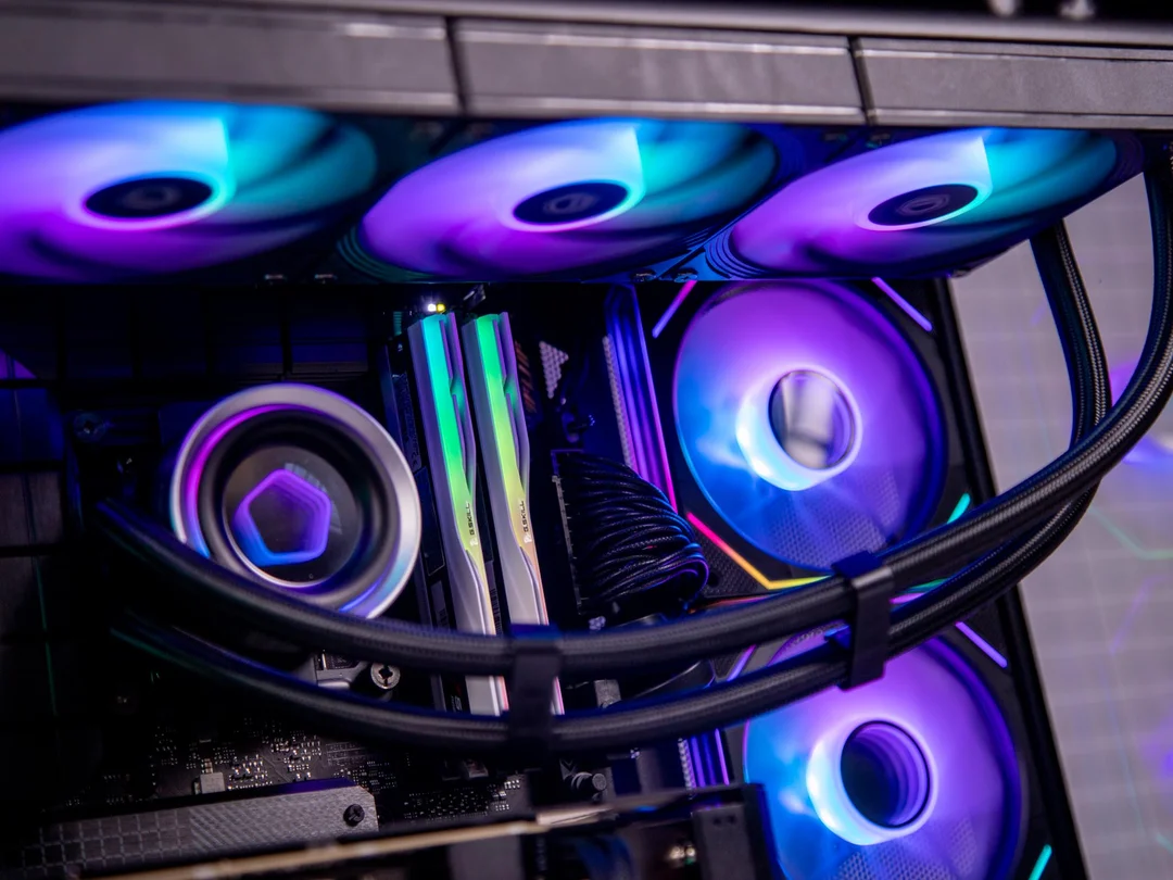 92934_pc_hacom_platinum_pro_013__3_.jpg 3