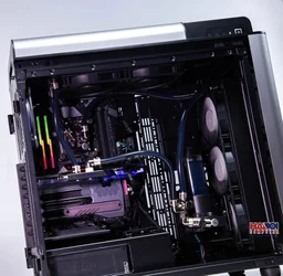 44819_modding_pc_thermaltake_level_20_gt_st_05_2.jpg 1