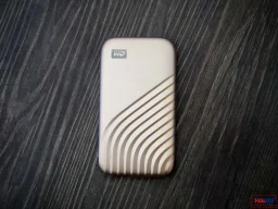 57361_o_cung_di_dong_wd_my_passport_ssd_1tb_vang_usb_3_2_wdbagf0010bgd_wesn_11.jpg 1