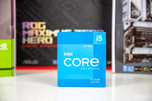 61447_cpu_intel_core_i5_12600k_3_7ghz_turbo_up_to_4_9ghz_10_nhan_16_luong_20mb_cache_125w_socket_intel_lga_1700_alder_lake_2.JPG 2